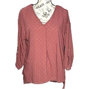 Beacon Apparel SMALL Shiloh Clipdot Blouse - Stitch Fix Embroider Dot Tab Sleeve